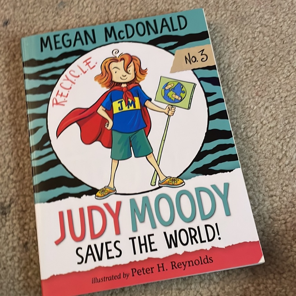 Books - Picture 7 of 10